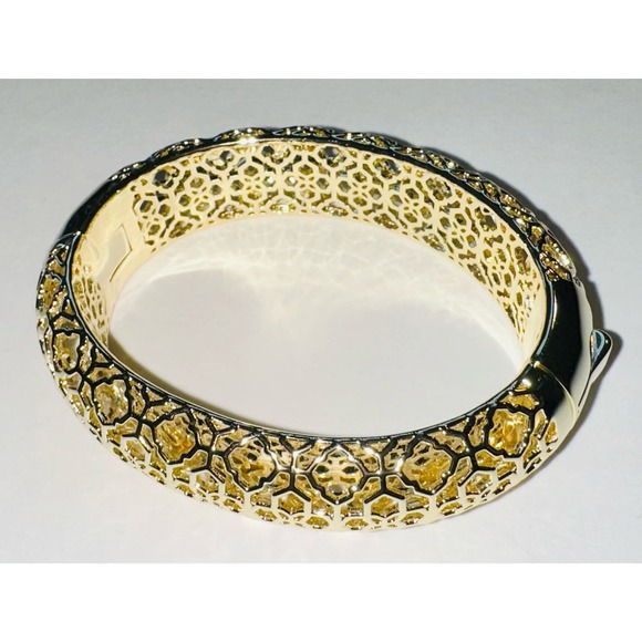 Kendra Scott Abbie S/M Statement Bracelet ~ Gold - Picture 4 of 4